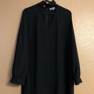 Black Key-hole dress